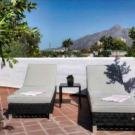 Duplex Penthouse Casa M3 Walking Distance Puerto Banus * Марбелья