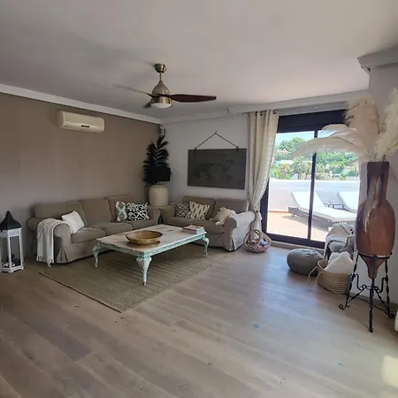 Апартаменты Duplex Penthouse Casa M3 Walking Distance Puerto Banus