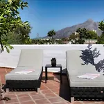 Duplex Penthouse Casa M3 Walking Distance Puerto Banus * Marbella
