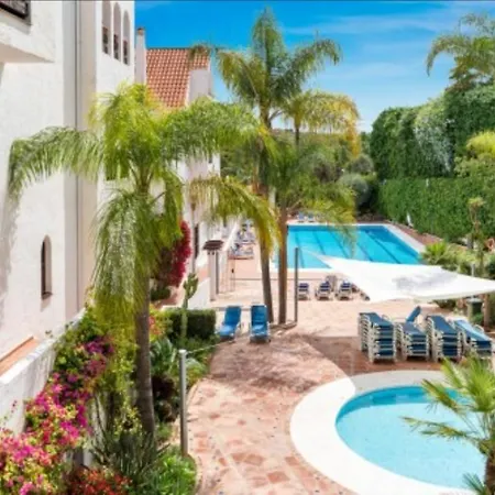 Duplex Penthouse Casa M3 Walking Distance Puerto Banus * 马尔韦利亚