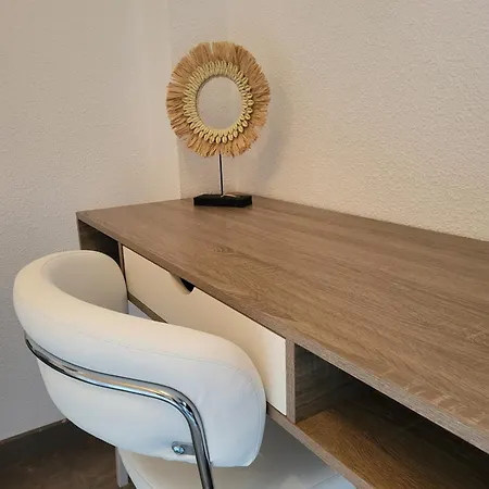 Duplex Penthouse Casa M3 Walking Distance Puerto Banus 马尔韦利亚