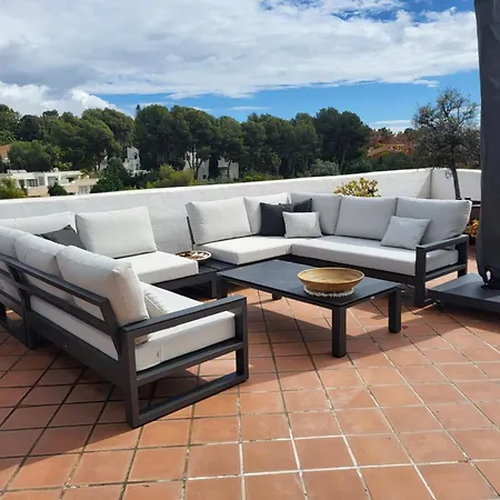 Duplex Penthouse Casa M3 Walking Distance Puerto Banus Apartment