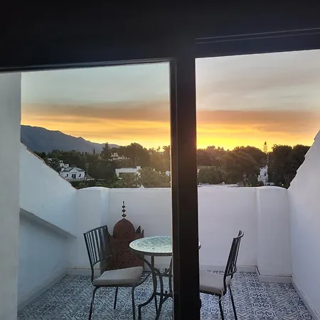 Duplex Penthouse Casa M3 Walking Distance Puerto Banus Apartamento Marbella