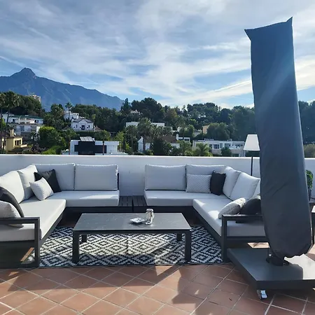 Duplex Penthouse Casa M3 Walking Distance Puerto Banus Marbella