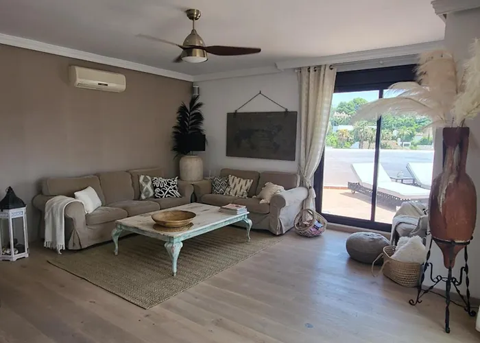 Apartment Duplex Penthouse Casa M3 Walking Distance Puerto Banus