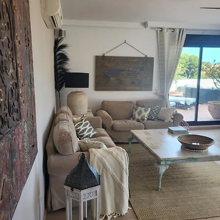 Duplex Penthouse Casa M3 Walking Distance Puerto Banus شقة *