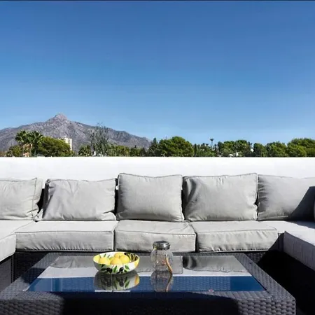 Duplex Penthouse Casa M3 Walking Distance Puerto Banus Marbella