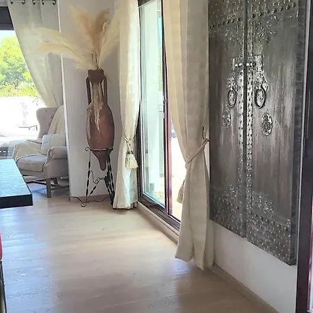 Duplex Penthouse Casa M3 Walking Distance Puerto Banus