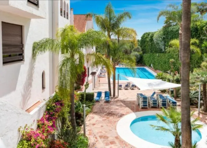 Duplex Penthouse Casa M3 Walking Distance Puerto Banus * מארבלה