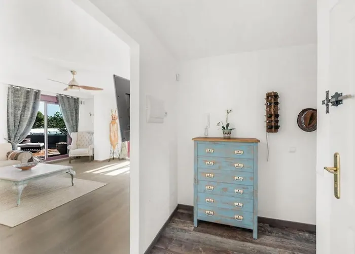 Duplex Penthouse Casa M3 Walking Distance Puerto Banus מארבלה