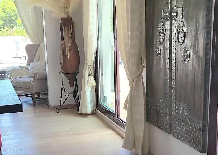 Duplex Penthouse Casa M3 Walking Distance Puerto Banus